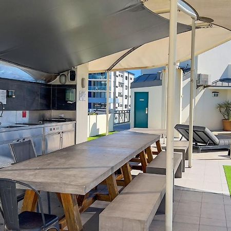 2 Bedroom Apartment, Sleeps 5 In Central Mooloolaba Resort エクステリア 写真